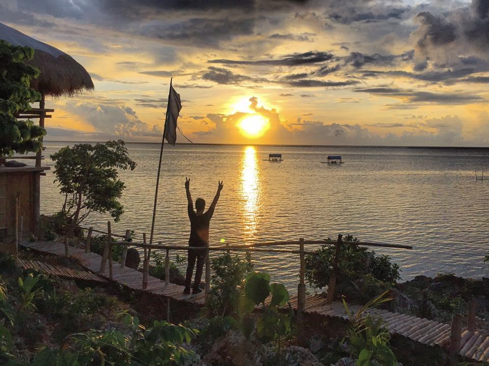 Birdland Beach Club Bolinao Exterior photo